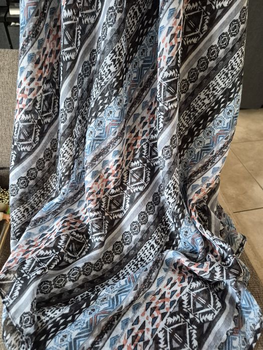 Duży  szal  /  pareo  86 x 180 cm