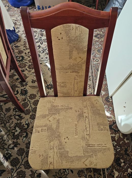 Stół drewniany rozkładany  + 8 krzeseł