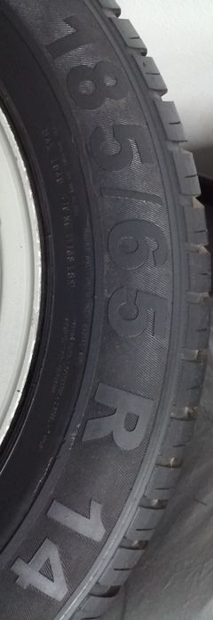 2 Pneus  185/65R14