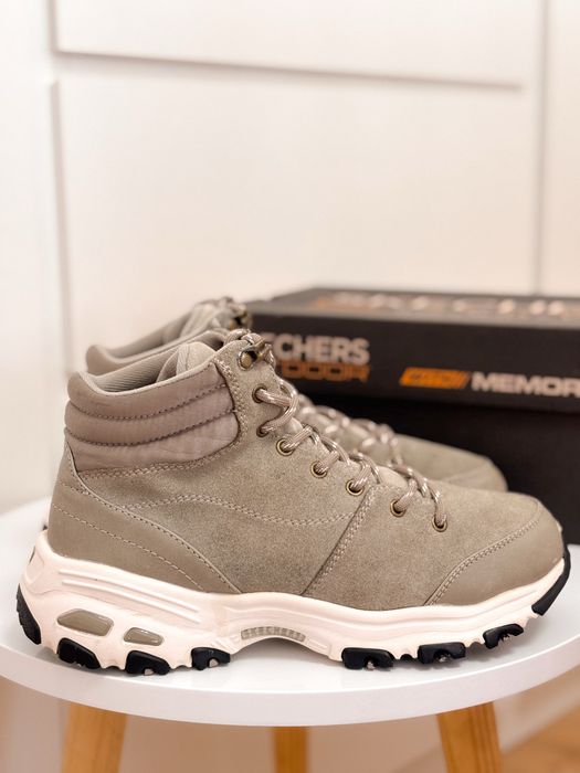 Черевики жіночі 38 Skechers