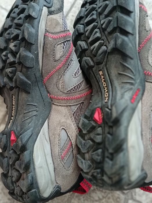 Tênis , sapatilhas marca Salomon n. 39,5