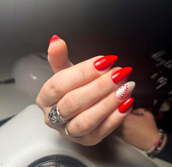 Stylizacja paznokci i stóp hybrydowa i żelowa,również mobilnie