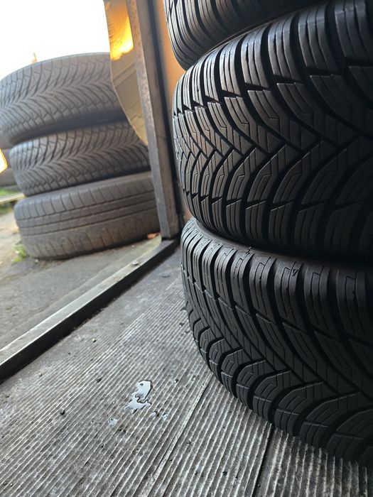 Sprzedam Jak Nowe 4 opony 195/55 15" Ceat wielosezonowe 99% 2022r