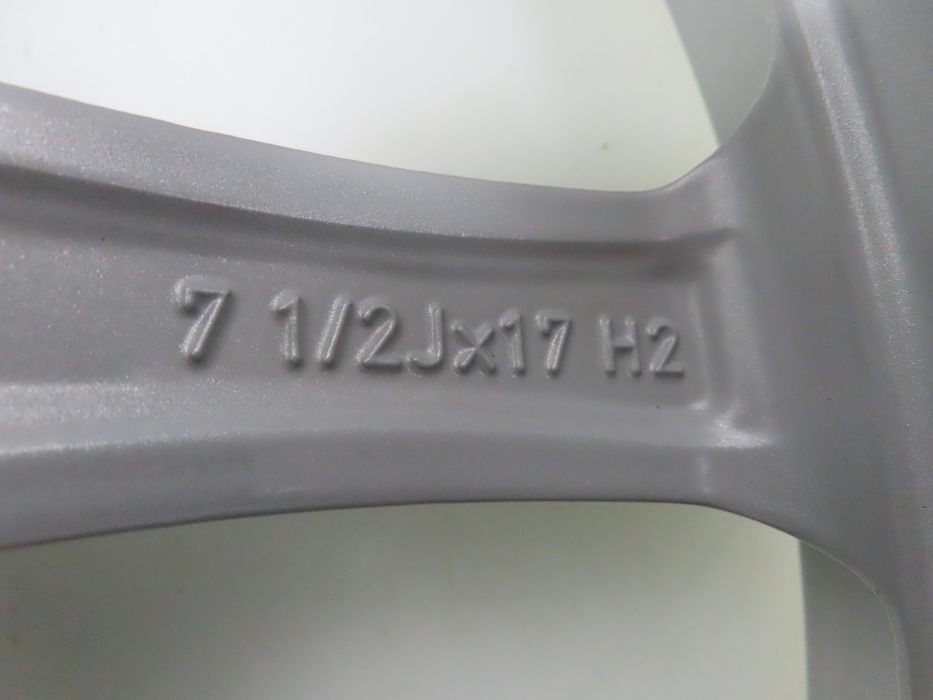Felga Aluminiowa Alufelga 17'' Bmw 5 G30 G31 5x112 Et27