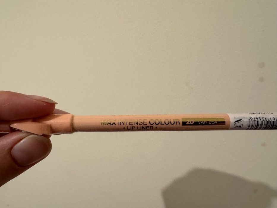 Eveline konturówka do ust max intense  20 vanilla rezerw