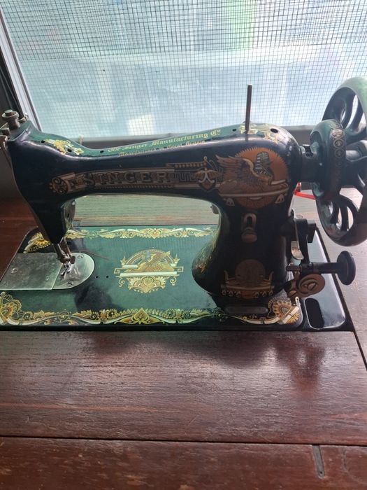 Maquina de costura singer