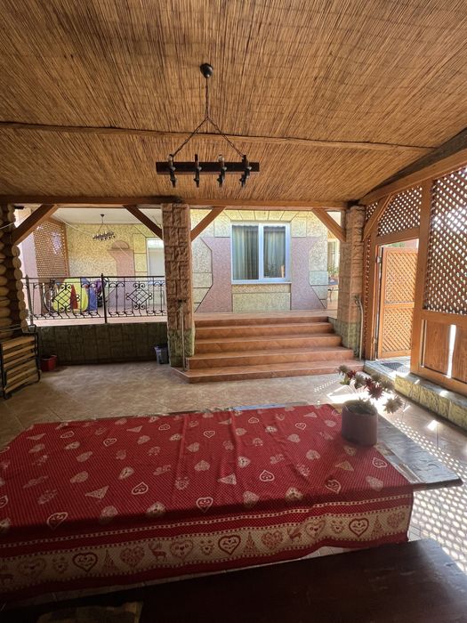 Будинок з цегли та Будинок з бруса на одній ділянці, басейн, баня.