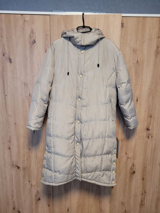 Зимове жіноче пальто