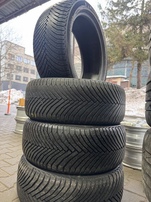 Michelin Alpin 7 235/45 R18 98V XL 2025