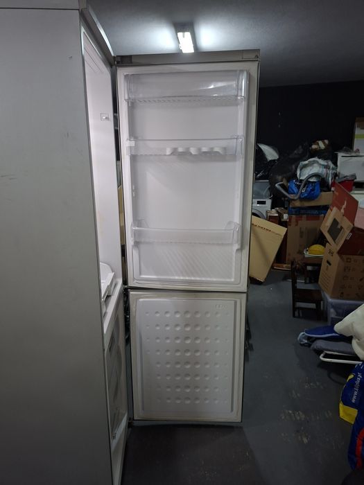 Frigorífico Combinado TEKA RBF 44630 SS