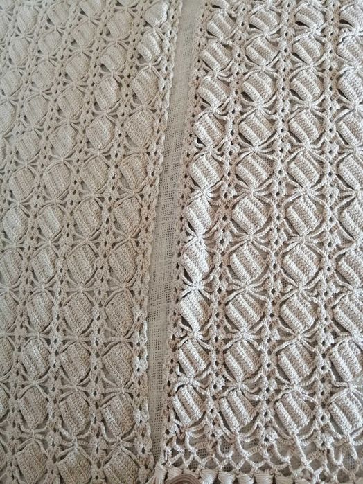 2 Naperons crochet 1,04 m e 57 cm