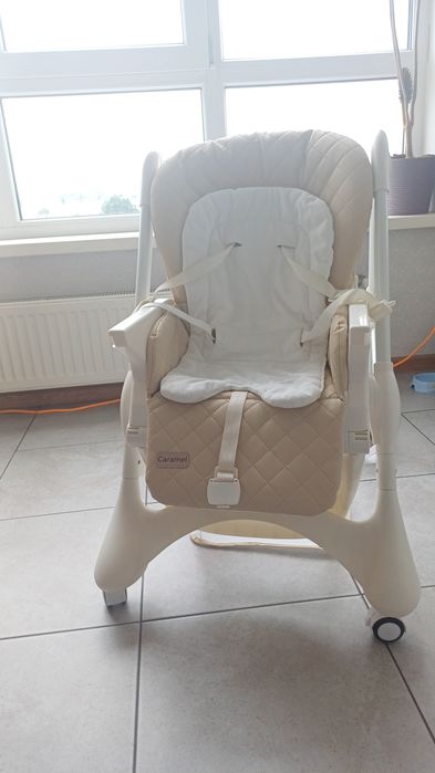 Стілець для годування  "CARRELLO Caramel"