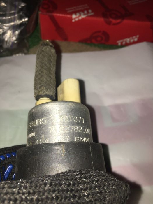 Топливный насос Pierburg