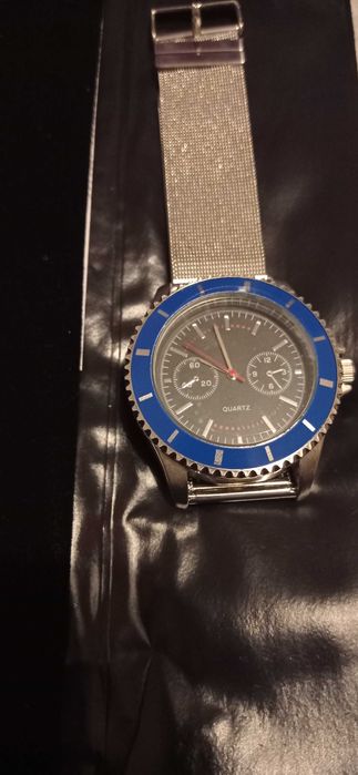Relógio homem novo