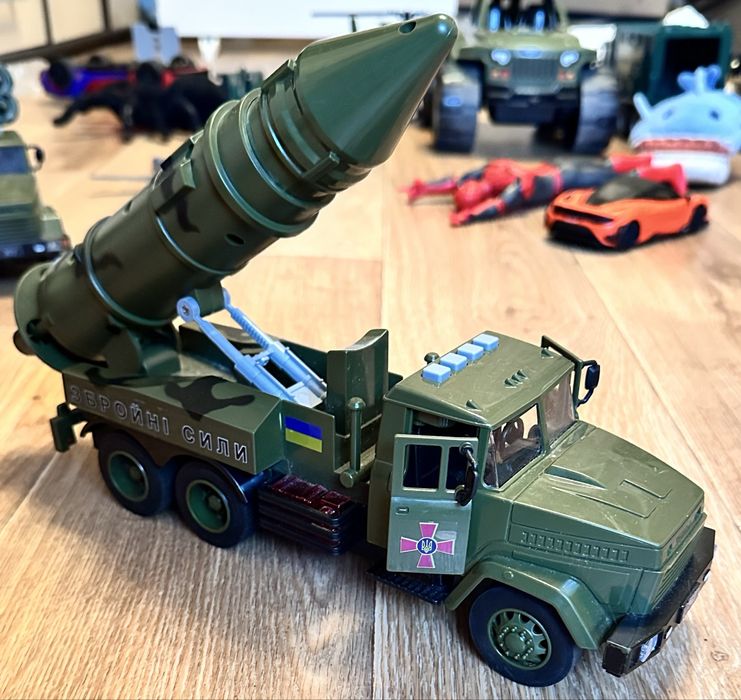 Військова машинка