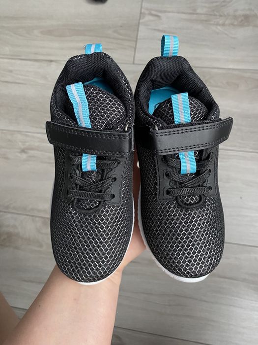 Rewelacyjne ultralekkie buty z wkladką memory 28 NOWE