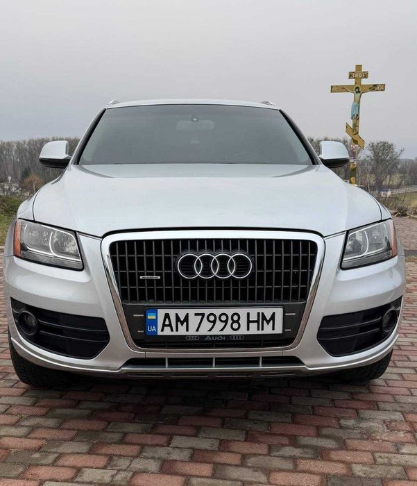 Audi Q5 8R tfsi 2012 р.в.