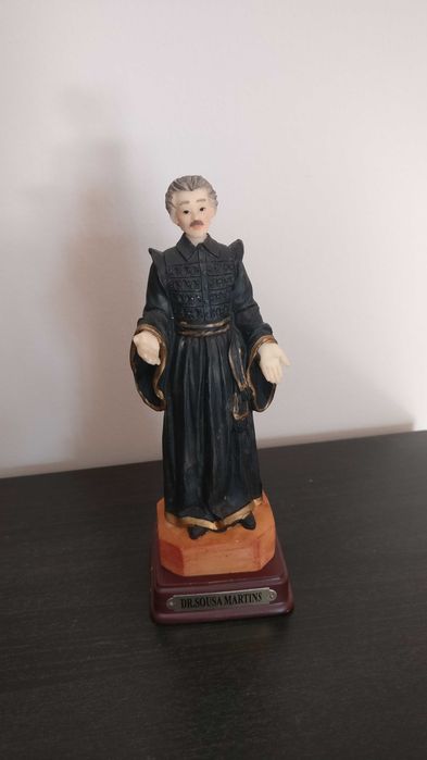 Estátuas de imagens religiosas