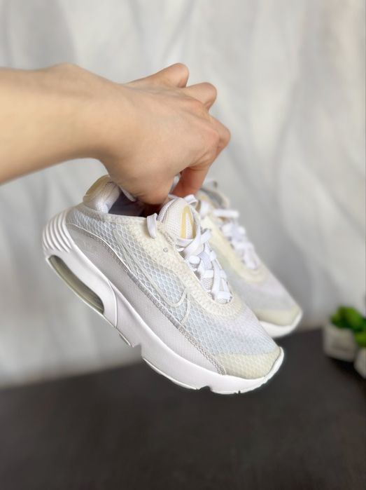 Оригінальні кросівки Nike Air Max 2090 | Розмір 29.5
