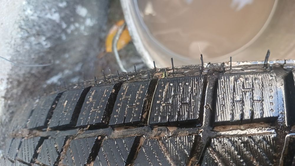 Резина 205 55 16 только 3шт