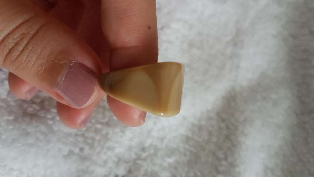 Anel plástico cor bege