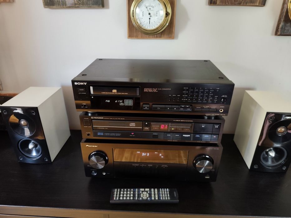 Odtwarzacz CD Pioneer PD 5010 oraz Sony cdp - 715