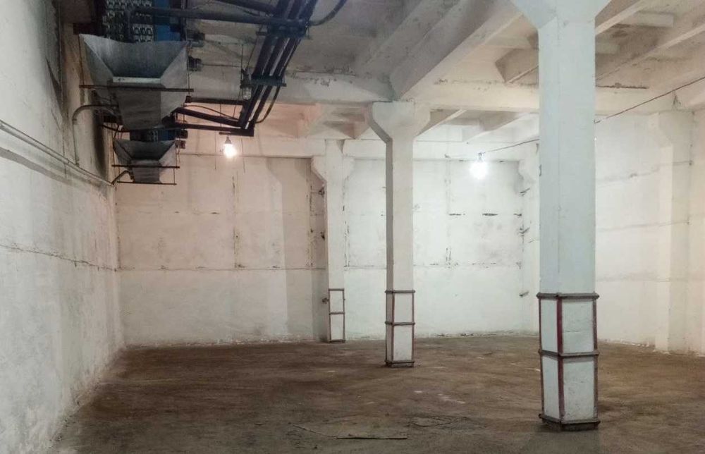 Оренда складів 220м2, 330 м2 на рампі Вишневе (Київ) Без комісії!!!