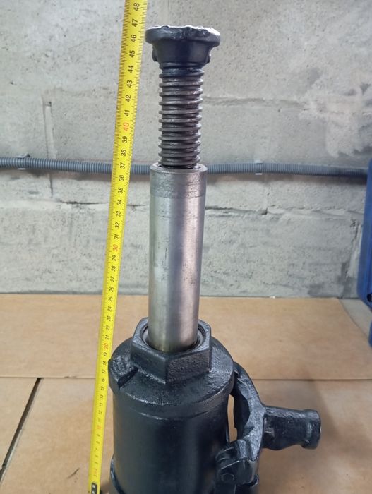 Домкрат гідравлічний 12т