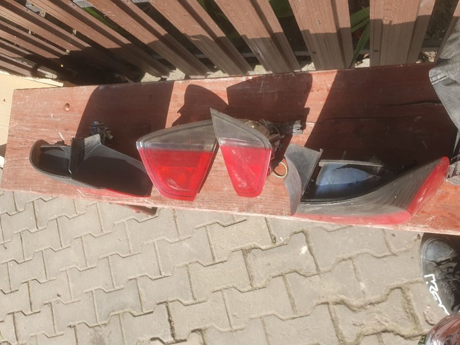 Lampy lampa tyl bmw e90 komplet