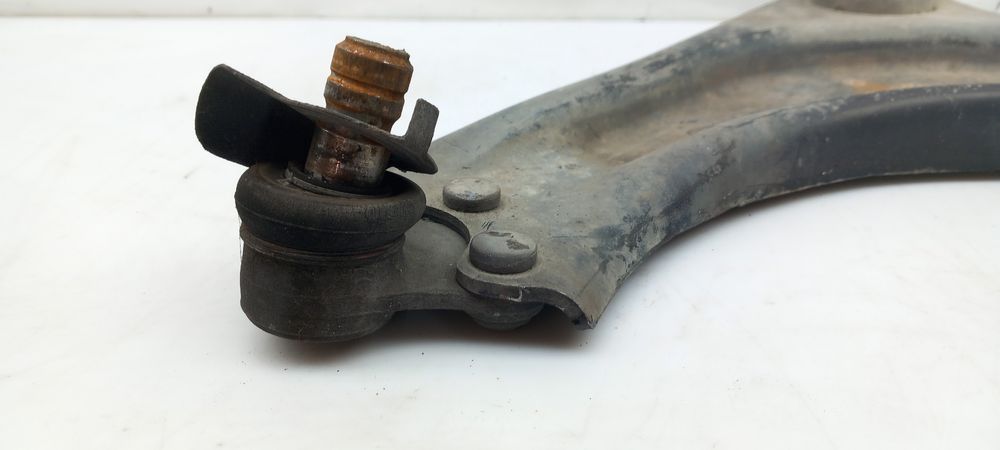 Braço de suspensão frente esquerdo PEUGEOT 208
