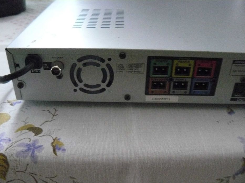 Amplituner Universum kina domowego z pilotem z rds
