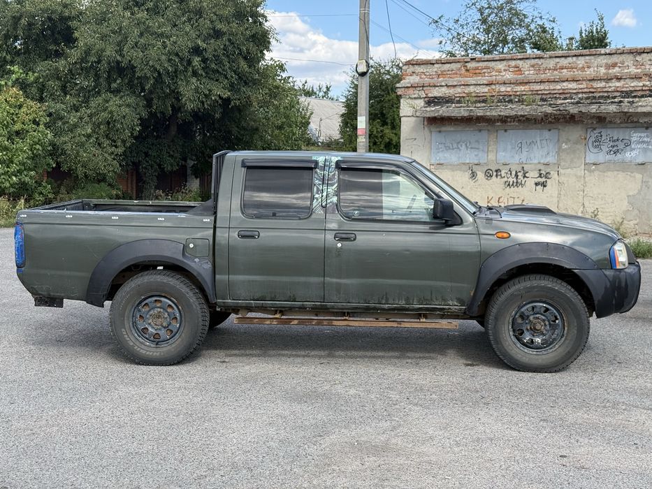 Продам Nissan NP300 4x4