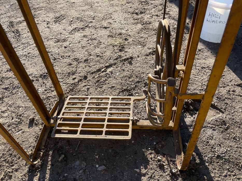 Antyk antyczna Szafkowa maszyna do szycia wifama