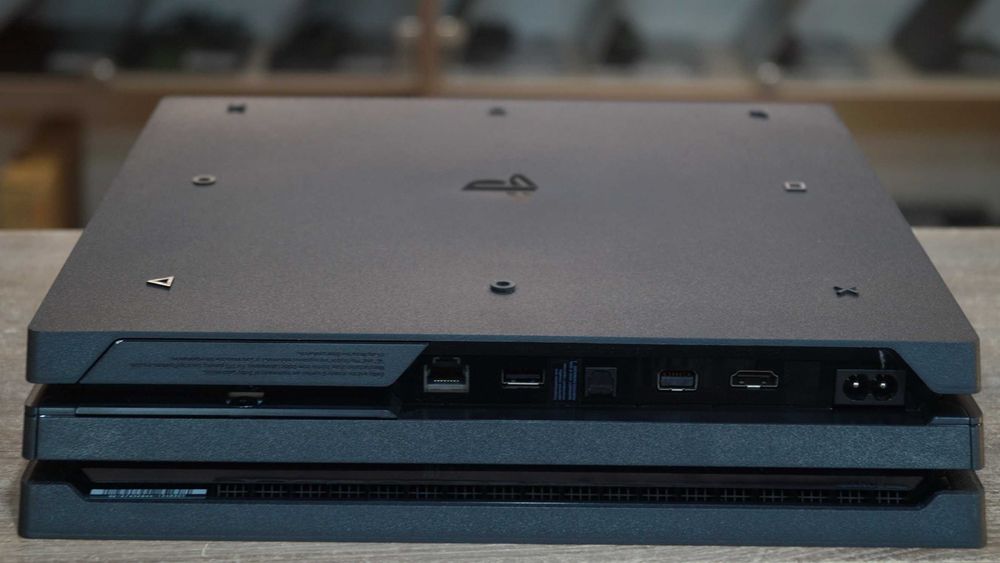 Ігрова консоль Sony PlayStation 4 PRO (1TB/Blu-Ray) TVOYO