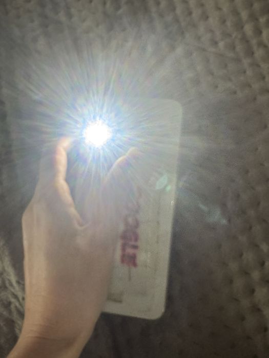 Продам телефон 800 грн
