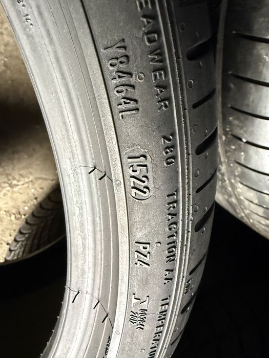 255/35 R21 + 285/30 R21 Pirelli  PZero PZ4 MO-S 4шт. 95%