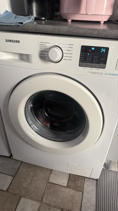Maquina lavar a roupa 8kg nova