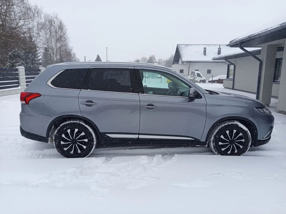 Mitsubishi Outlander Mitsubishi Outlander 2.0, Automat, 4X4