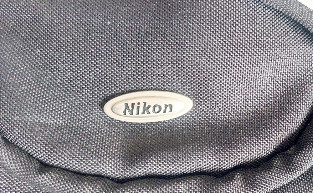 Bolsa transporte Nikon em excelente estado | Maia