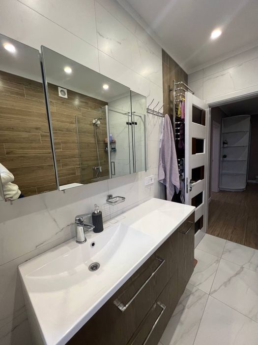 Подобова оренда шикарного будинку