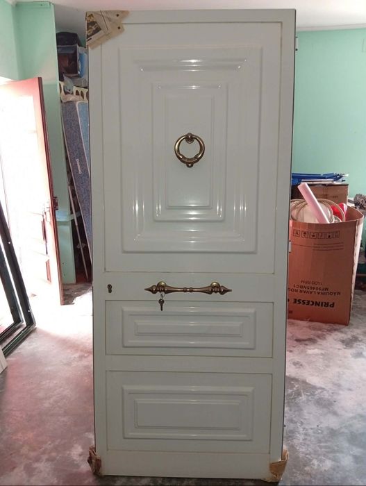 Vendo porta alumínio