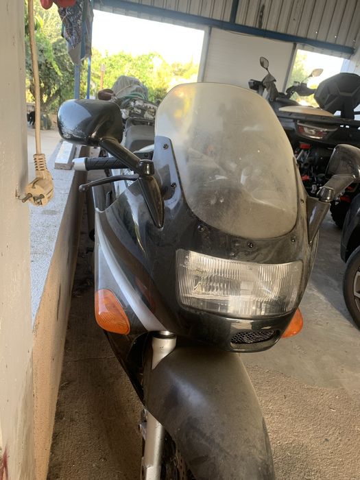 2 Kawazakis ninja ZZR 1100