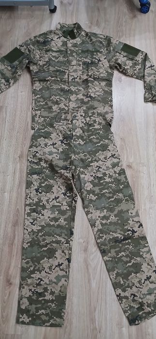 Форма піксель  на підлітка