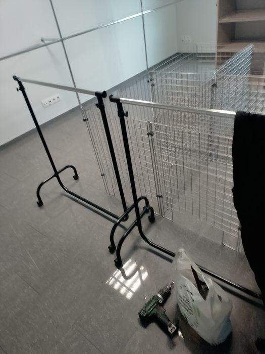 Sprzedam wyposażenie sklepu