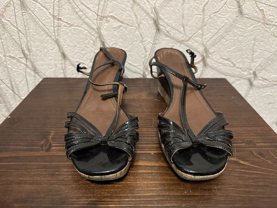 Продам жіночі туфлі Clarks