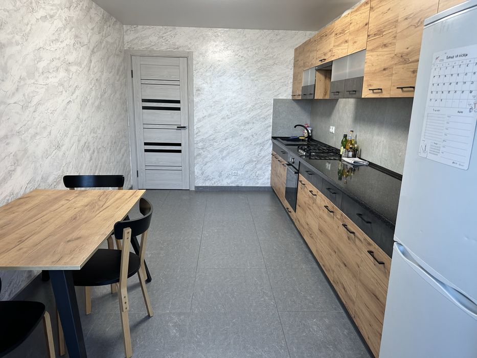 Оренда подобово 1кімнатна квартира Вишенька, новобуд, Трц Магігранд