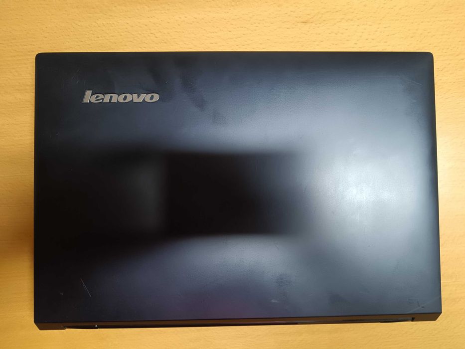 Lenovo B50-70 i5 em bom estado estético e funcional.