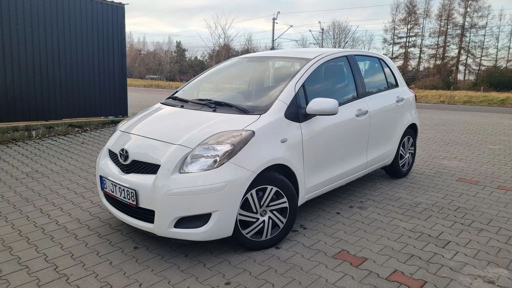 Toyota Yaris *Klimatyzacja*5 drzwi*2 kpl.kół*LIFT*El.szyby-lust*Skórz. kier*Zadbany