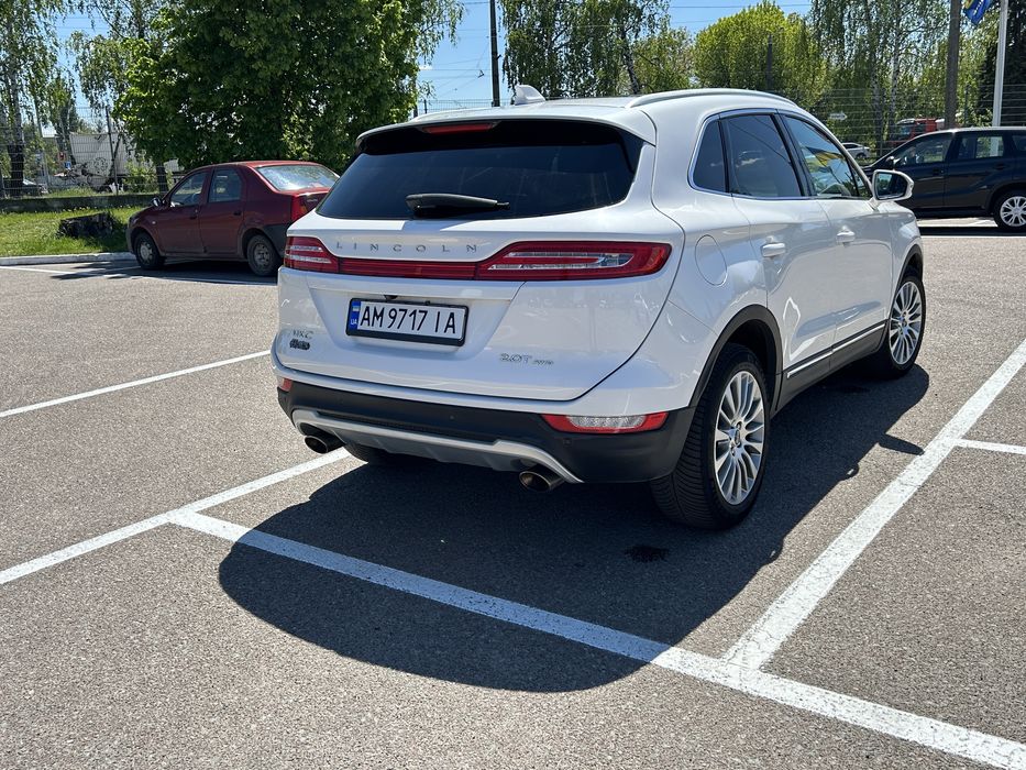 Автомобіль Lincoln MkC, 2017 року