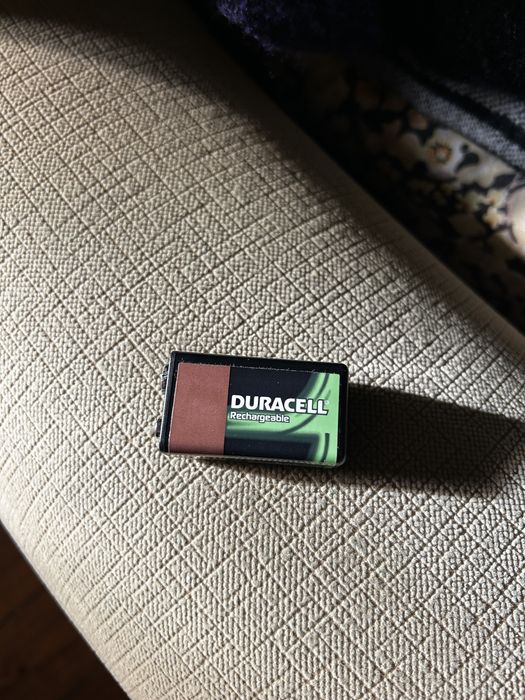Rechargeable 9V Battery437360047844249604